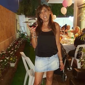 Meet your Posher, Ilana